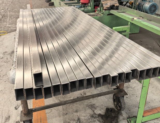 东莞方管 矩形管 无缝方管生产厂家